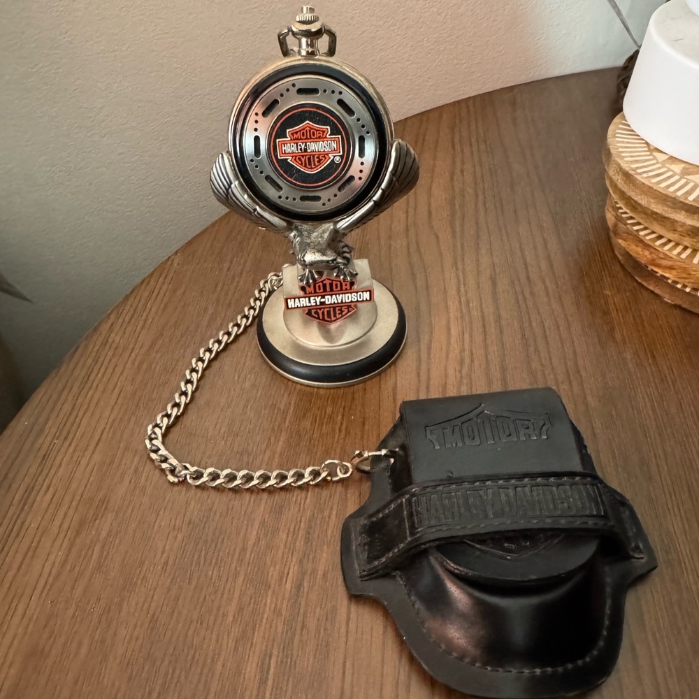 Franklin mint Harley Davidson Heritage softail pocket watch w/ bonus